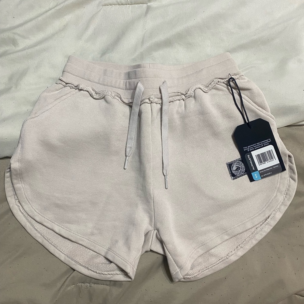 Alphalete women’s shorts